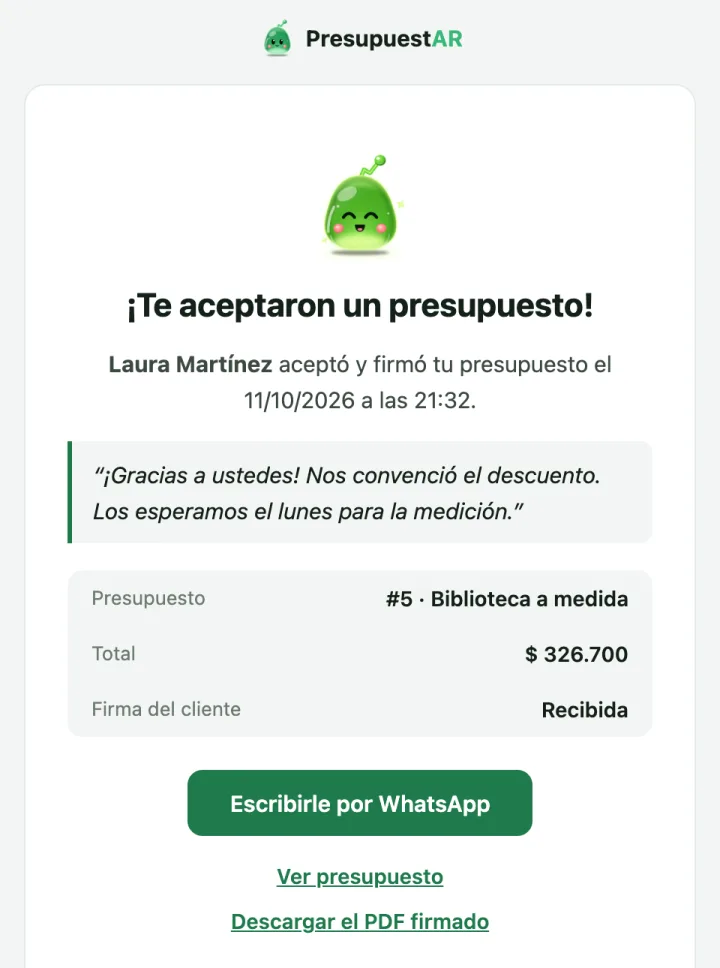 Mail de PresupuestAR: Laura Martínez aceptó y firmó el presupuesto #5 por $ 326.700, con su mensaje, el botón para escribirle por WhatsApp y el link al PDF firmado.